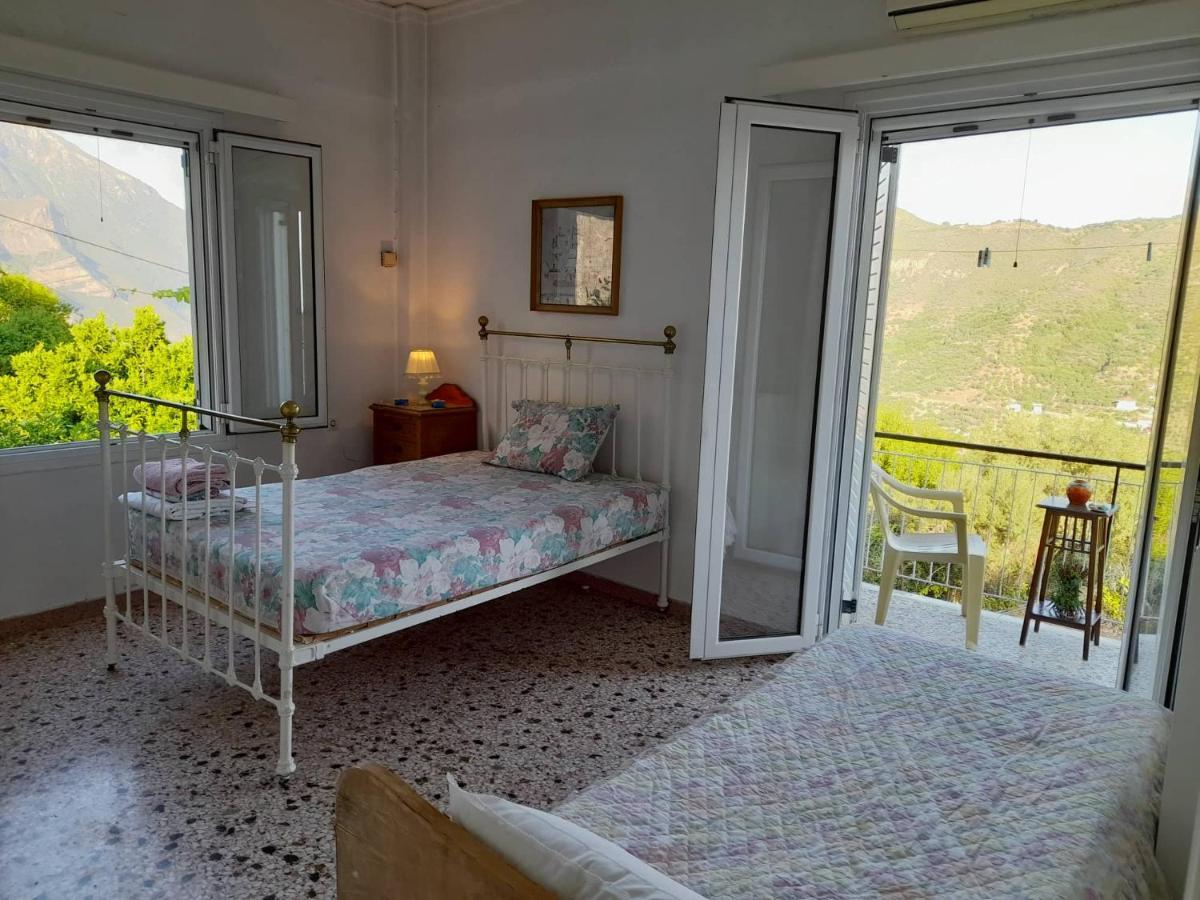 아이기오 Vacation House Dionysia 빌라 외부 사진